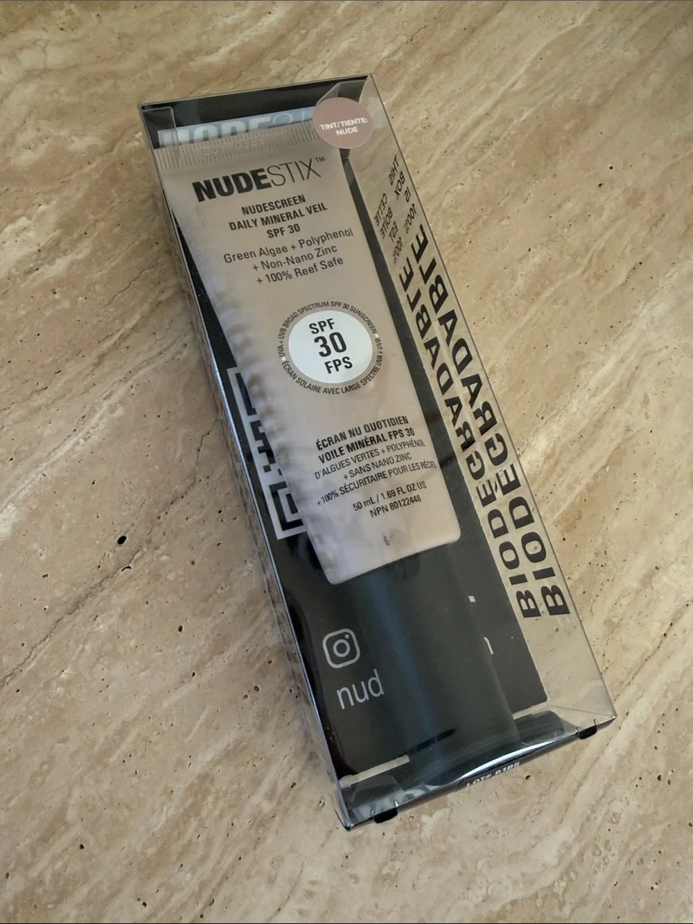 New NUDESTIX Nudescreen Daily Mineral Face Veil SPF 30 - Nude natural light tint